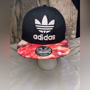 Rare Adidas SnapBack Hat Cap Black w Stitched Logo Red Tie Dye Color Splash Brim